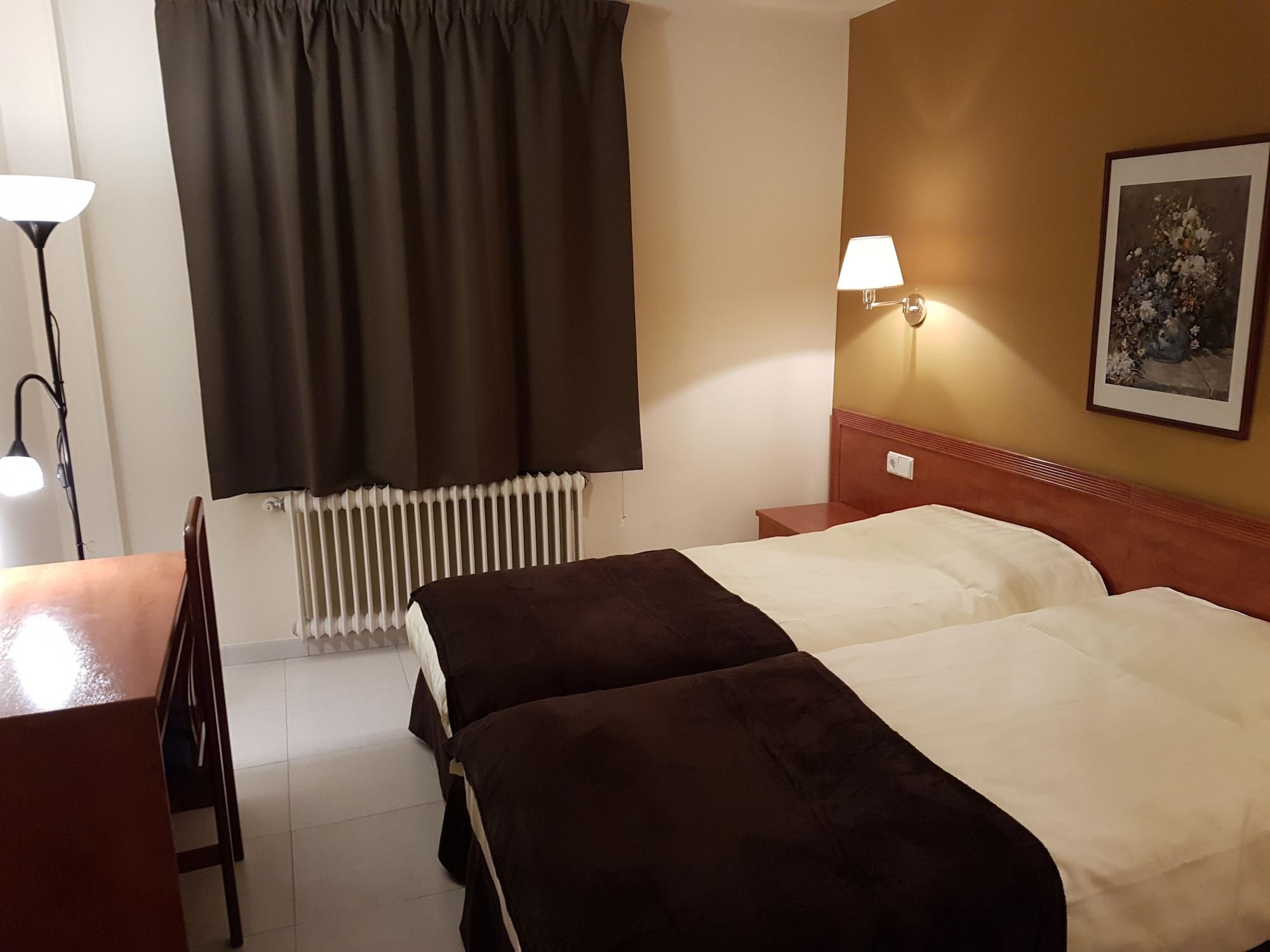 Hotel Guineu Pas De La Casa Exteriör bild