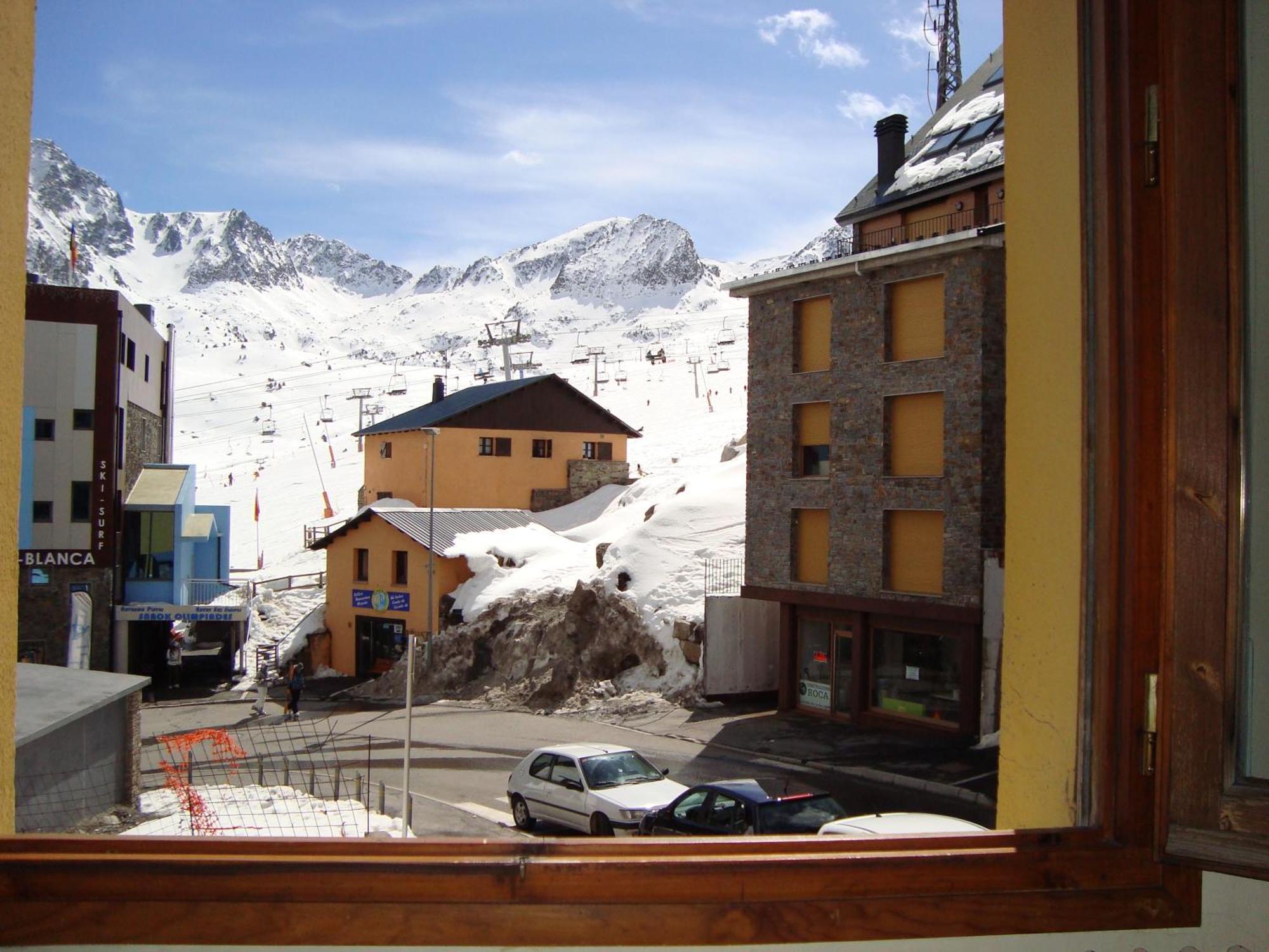 Hotel Guineu Pas De La Casa Exteriör bild