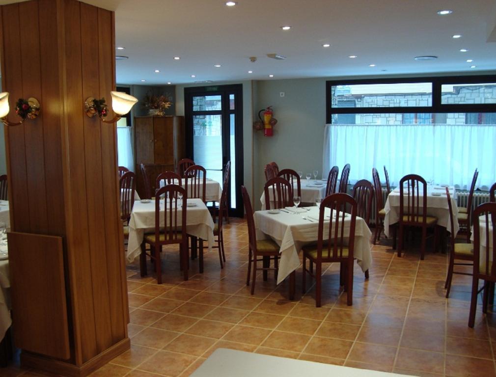 Hotel Guineu Pas De La Casa Exteriör bild